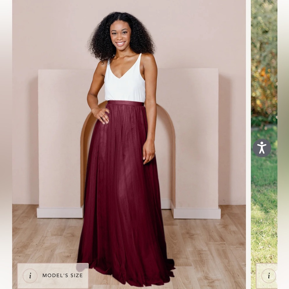 Revelry Skylar Tulle Skirt in Cabernet